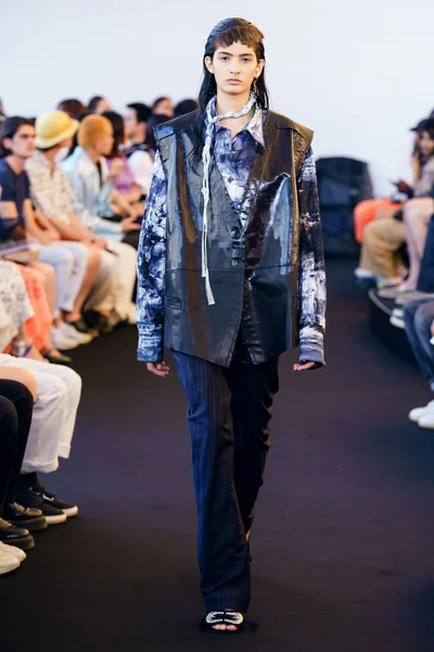 Look 42